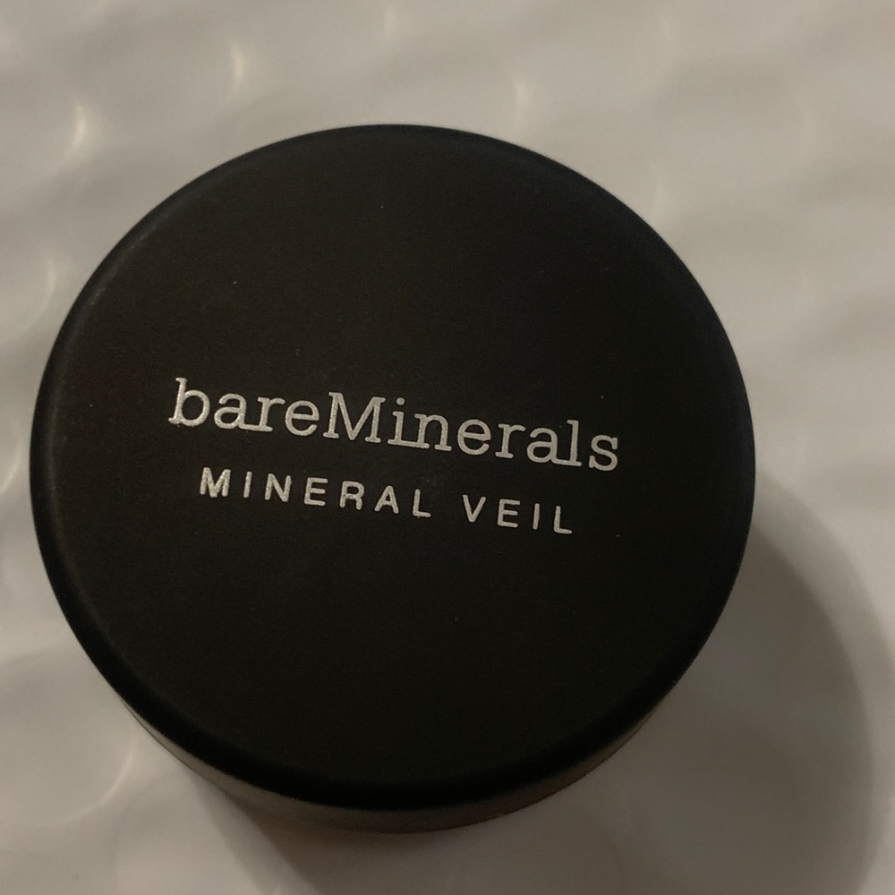 Bare Minerals Small Size Mineral Veil .02 Oz - Picture 4 of 6